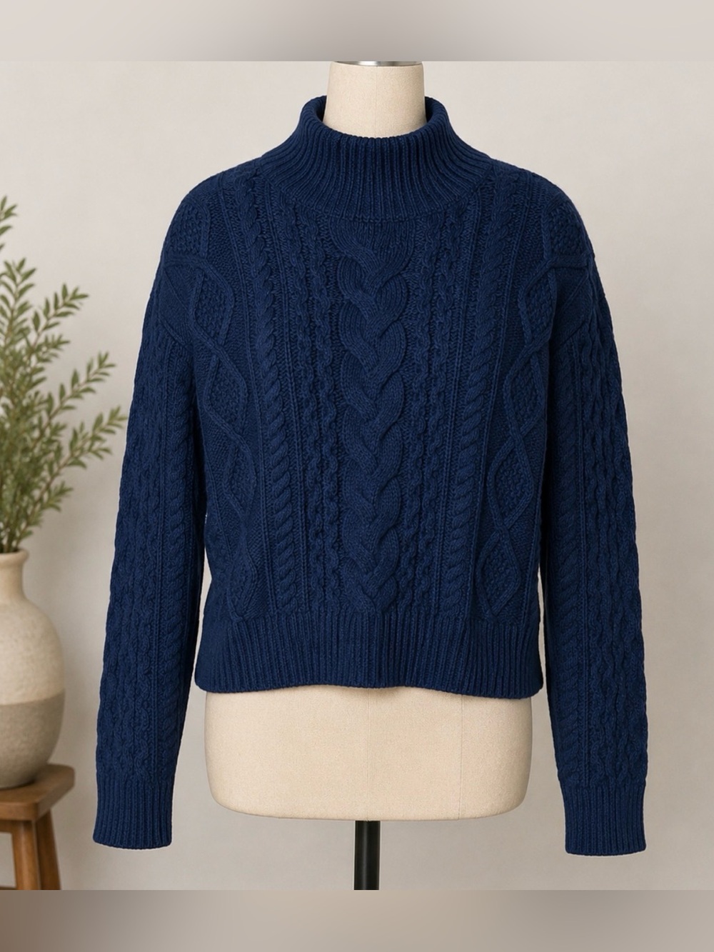 NakedCashmere Navy Cable Turtleneck Sweater SZ M cottagecore/100% cashmere